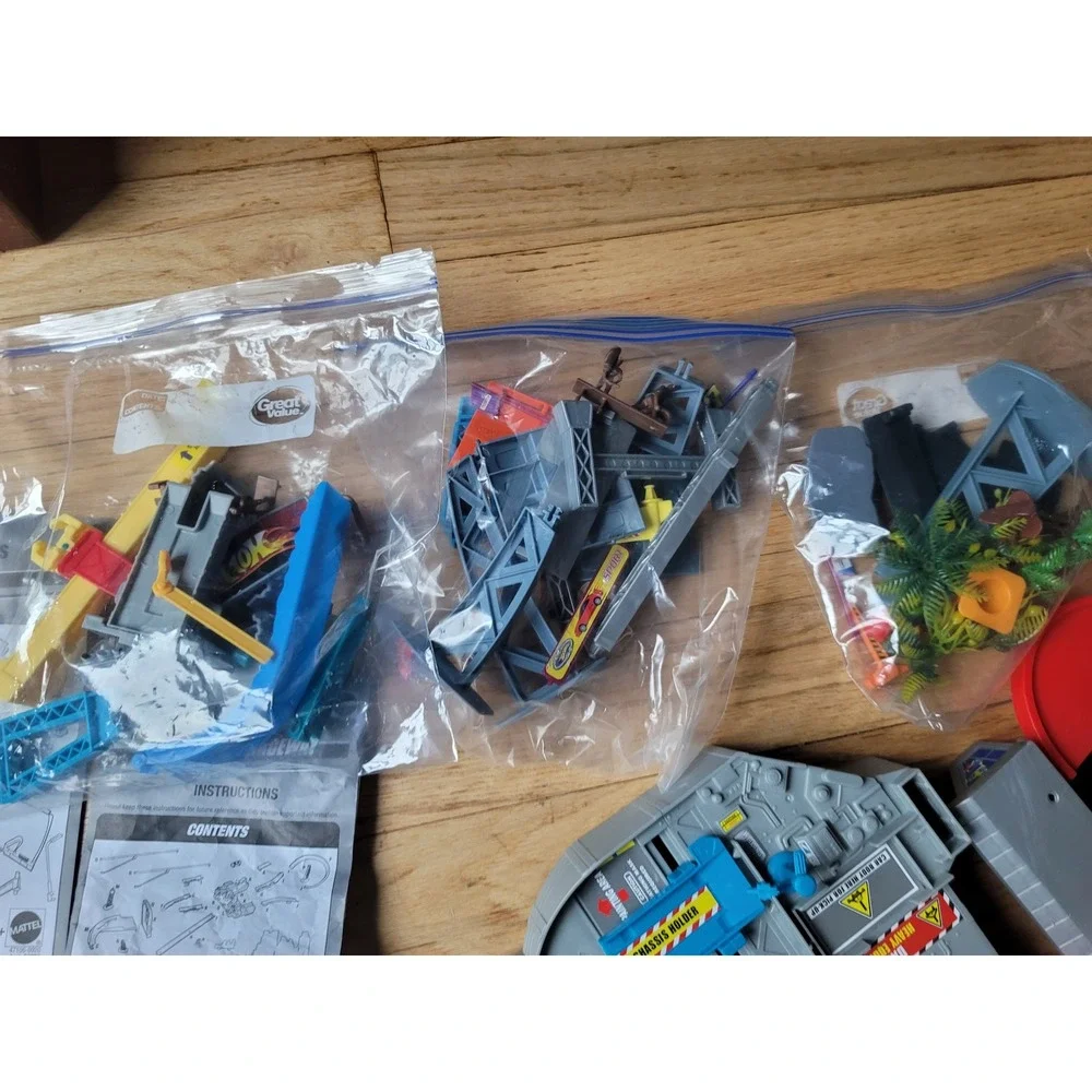 4 Set LOT Hot Wheels Beat‎ That Ultimate Raceway Hot-Rod Garage Super Jump